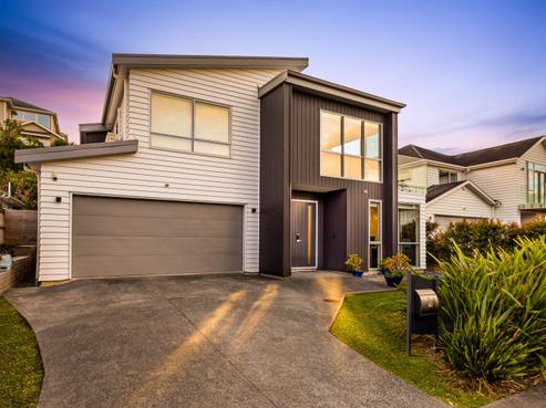 25 Caldera Drive, Long Bay