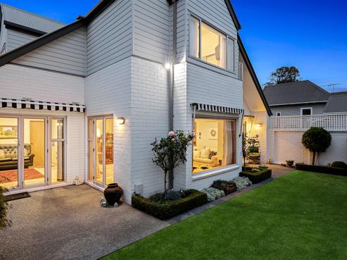 82A Murray Place, Saint Albans