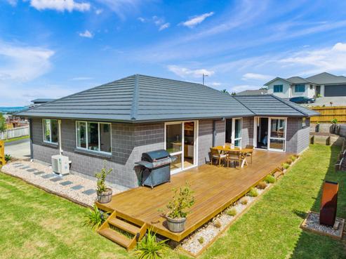 40 Pebble Beach Boulevard, Kamo
