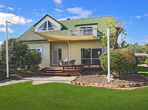 8 Neeve Road, Taradale