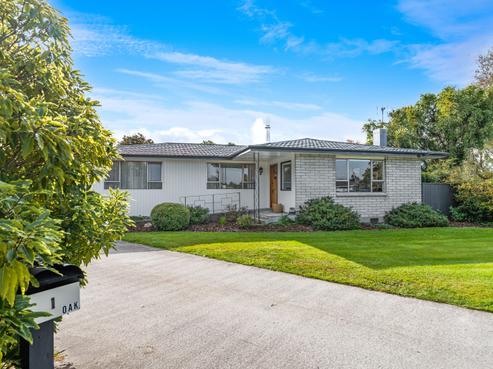 1 Oak Street, Masterton