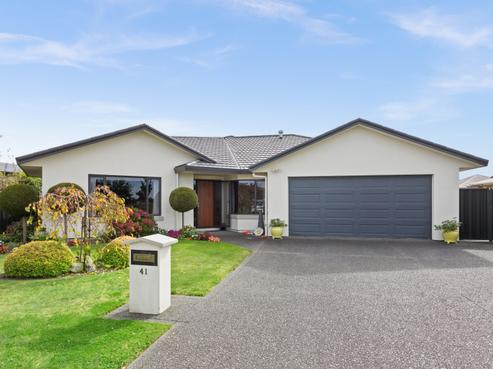 41 Pinotage Drive, Greenmeadows