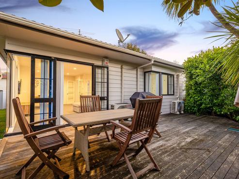 2/54 Granville Drive, Massey