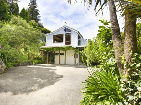 21 Burns Road, Napier Hill