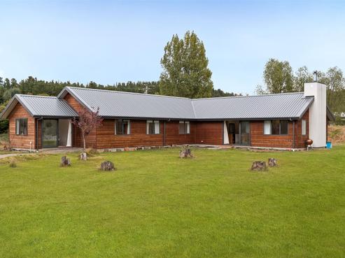 13 Loach Road, Hawea Flat