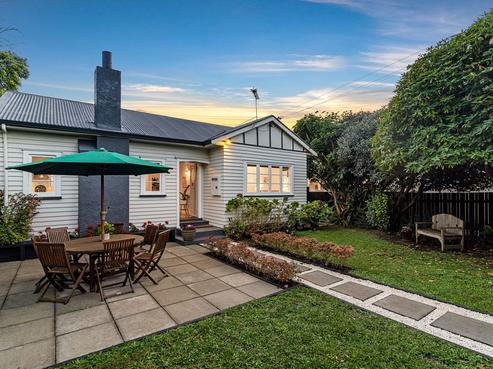 32 Haverstock Road, Sandringham
