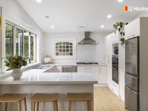 10 Bacon Street, Broad Bay