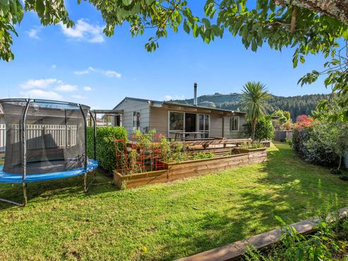 22 Chapman Place, Fairy Springs