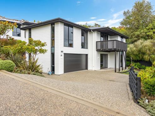 35 Brugh Place, Andersons Bay