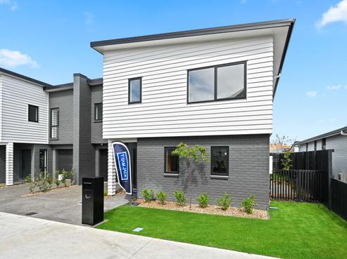 82 Maanihi Drive, Rototuna North