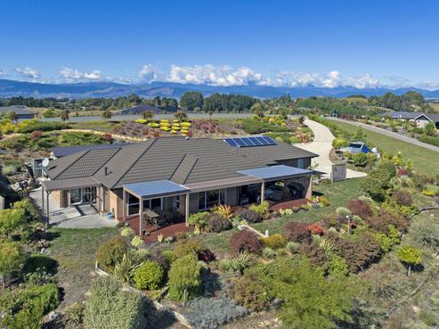 57 Galeo Road, Redwood Valley