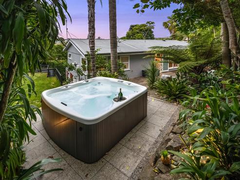 1 Heathcote Road, Castor Bay