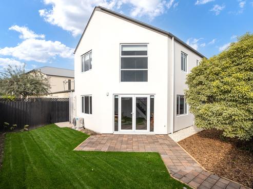 1/182 Colombo Street, Sydenham