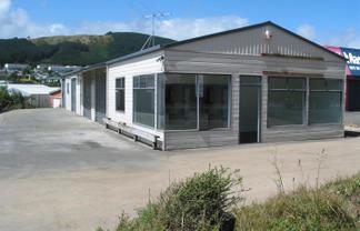 Warehouse-cum-showroom