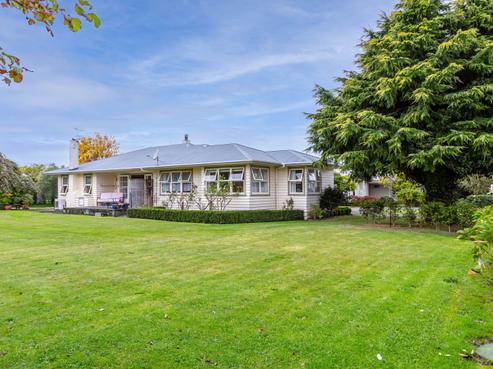 12 Weka Place, Masterton