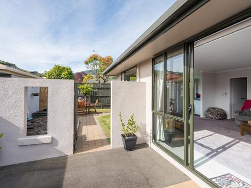 2/29 Bledisloe Avenue, Stoke