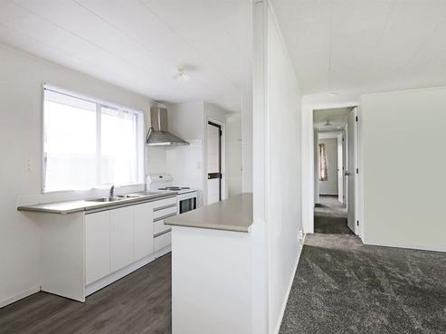 516B Lowe Street, Camberley
