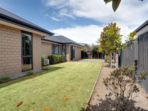 72 Beachvale Drive, Woodend Beach