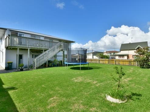 242 Centreway Road, Orewa
