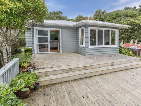 323 Ohiro Road, Brooklyn