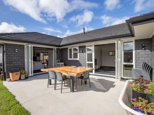 8 Costello Drive, Ngatea