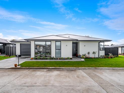 64 Driving Range Road, Solway