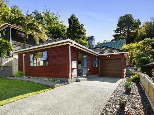2/4 Dowse Drive, Maungaraki