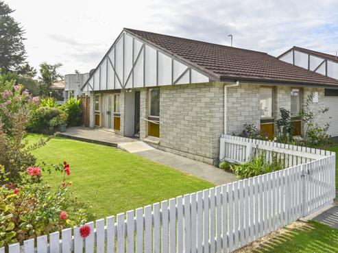 1/510 Heretaunga Street East, Hastings
