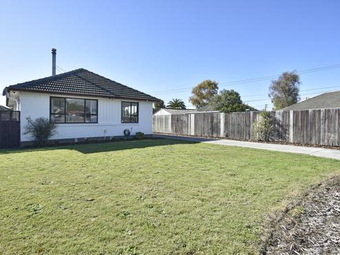 4 Betty Place, Aranui