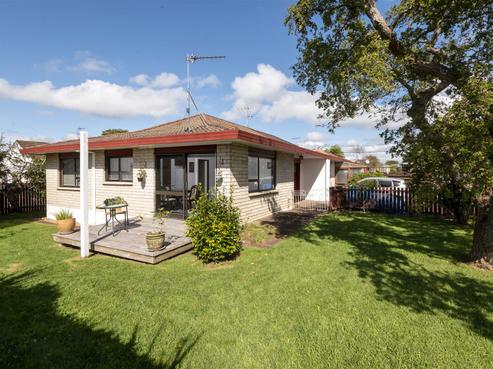 8/20 Allenby Road, Panmure