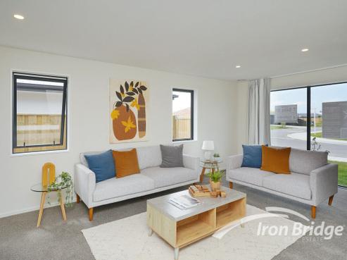 24 Chambers Avenue, Ravenswood