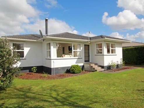 38 Tairere Crescent, Rosehill