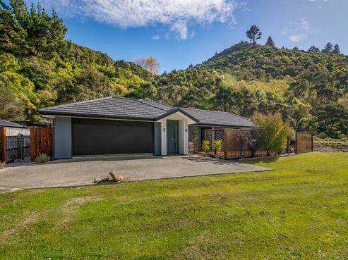 11 Olivine Terrace, The Brook