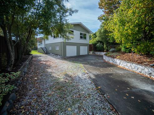 15 Shelley Crescent, Stoke