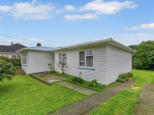 58 Coast Road, Wainuiomata