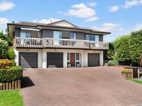 4 Essington Place, Half Moon Bay