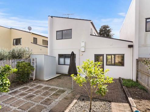 32 Tiger Drive, Golflands