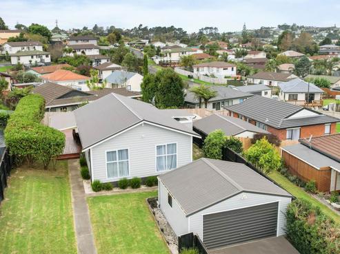 13 Broadfield Street, Massey