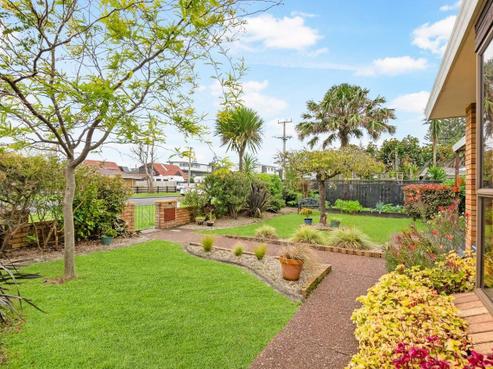 8A Weiti Road, Orewa