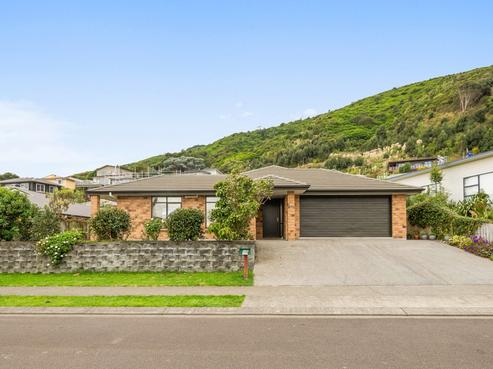 15 Matuhi Street, Waikanae