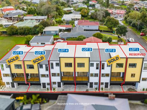 10 Robert Burke Place, Henderson