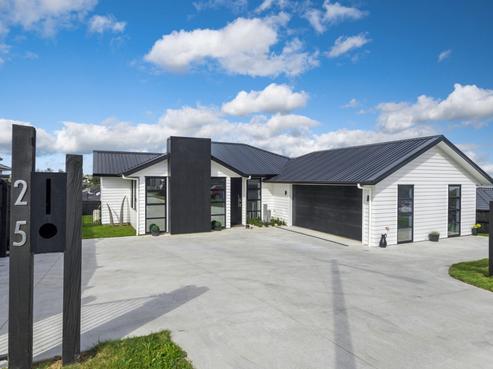 25 Kapua Crescent, Rototuna North