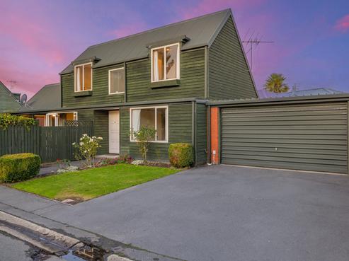 1B Phoenix Lane, Northcote