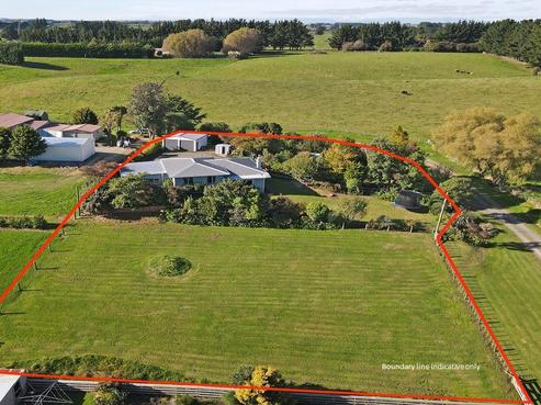 25 Levin Street, Halcombe