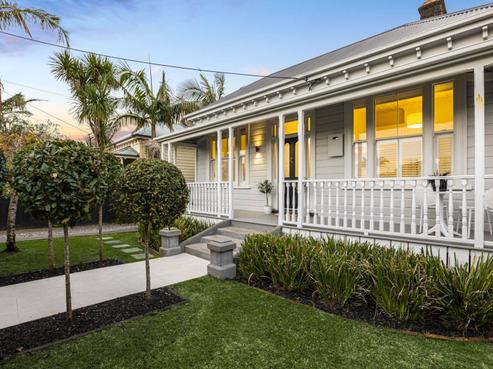 106 Victoria Road, Devonport