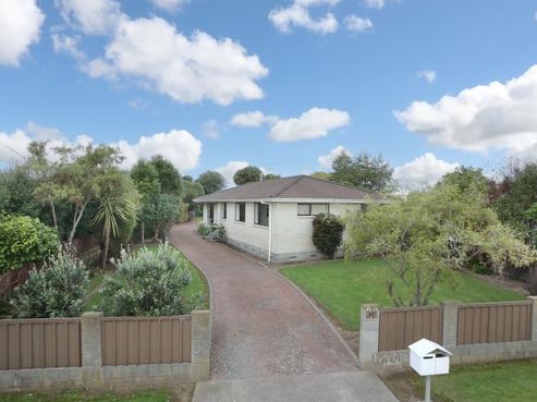 12 Hammond Street, Bulls