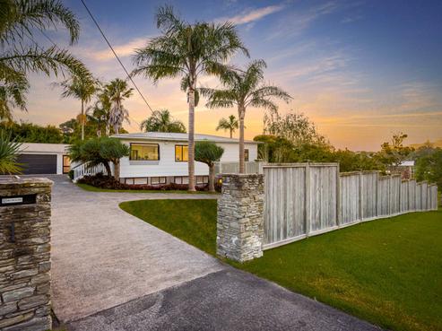 1 Wharf Road, Te Atatu Peninsula