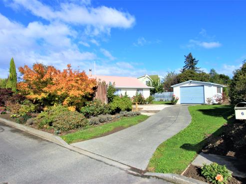 6 Saul Lane, Springlands