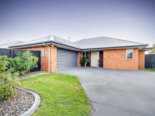 62 Shands Road, Hornby
