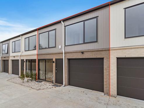 8D Jupiter Street, Rosehill